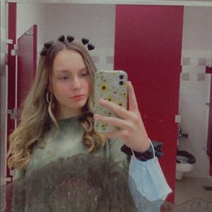 Meet your Posher, Ashley